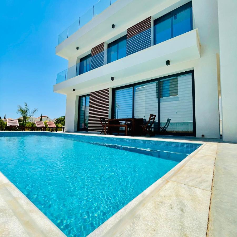 By The Beach Villa Natalya Протарас Экстерьер фото